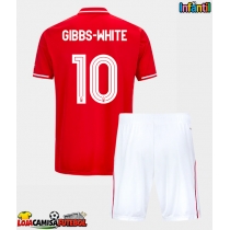 Camisa de Futebol Nottingham Forest Morgan Gibbs-White #10 Equipamento Principal Infantil 2025-26 Manga Curta (+ Calças curtas)